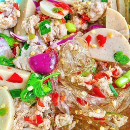 ยำวุ้นเส้นหมูสับหมูยอ