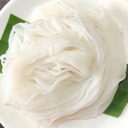 703 ขนมจีน