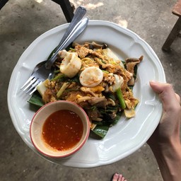 สุกี้แห้ง