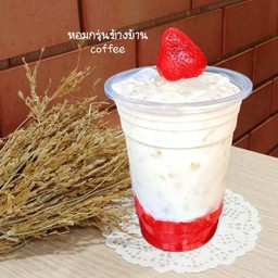 นมสดสตรอว์เบอร์รี่