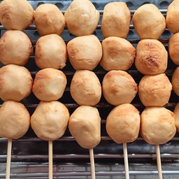 ลูกชิ้นเต้าหู้หมูแช่กะทิ