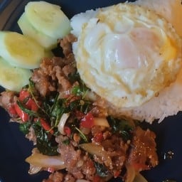 ข้าวกระเพราหมู