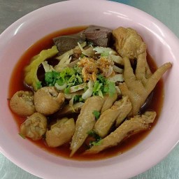 ร้านแม่ชลไก่จั๊บ