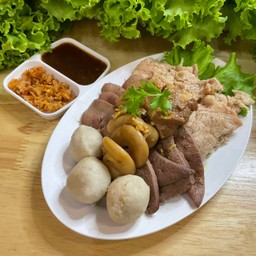 ลวกจิ้มรวมหมู