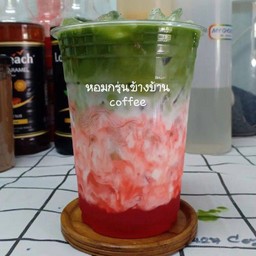 นมสดสตอร์เบอร์รี่ชาเขียว