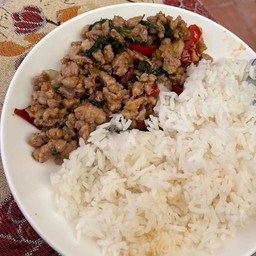 อิ่มกะเพรา