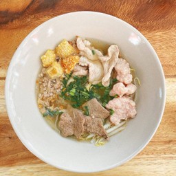 Small Noodles With Clear Water