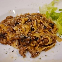 เฟตตูชินี่ เห็ดแชมปิญอง เนื้อบด