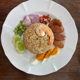 ข้าวผัดน้ำพริกลงเรือ