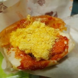 ปังปิ้งไส้ทะลัก พริกเผา + ไก่หยอง (ลูก)