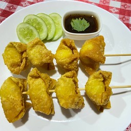 เกี๊ยวห่อลูกชิ้นเเดง