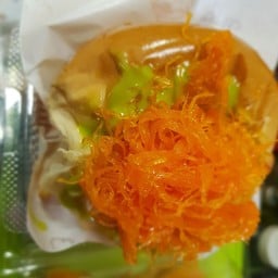 ปังปิ้งไส้ทะลัก ฝอยทอง + ใบเตย (ลูก)