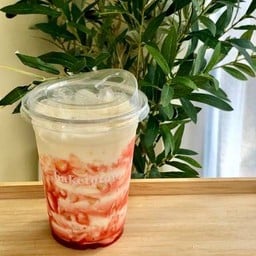 นมสดสตรอเบอร์รี่