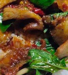ผัดกะเพราไก่ย่าง,คอหมูย่าง,เป็ดพะโล้