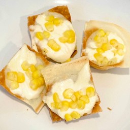 ขนมครกหน้าข้าวโพดชีส