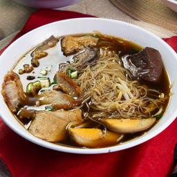 เส้นหมี่ทุกอย่าง