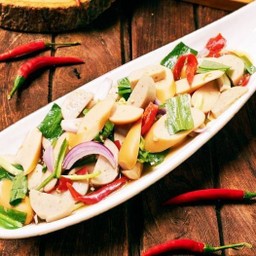 ยำหมูยอ + ไส้กรอก