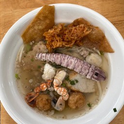 ก๋วยเตี๋ยวน้ำใสทะเล