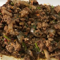 ก้อยเนื้อคั่ว