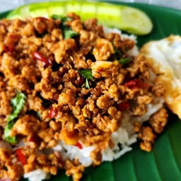 กะเพราพริกแห้ง ผัดคั่วแห้ง(สูตรโบราณ) เผ็ด เข้มข้น