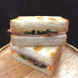 กะเพราโบราณ ณ.ถุงตังค์