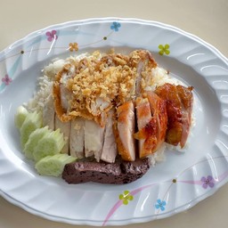 ข้าวมันไก่ 3 อย่าง