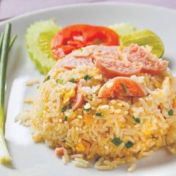 ข้าวผัดเบค่อน