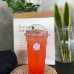 สตอเบอรี่มิกซ์โซดา