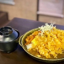 ข้าวแกงกระหรี่กุ้งเทมปุระ🍤 + ซุปมิโซะ