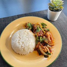 ข้าวหมูผัดพริกเผา