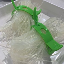 D102 วุ้นเส้น (หนีบ)