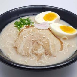 ซุปกระดูกหมูราเมง