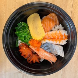 ข้าวหน้าทะเลรวม-