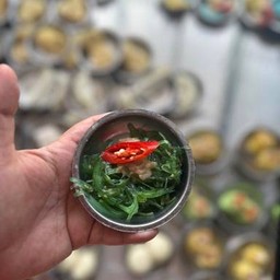 ยำสาร่ายหน้าไก่