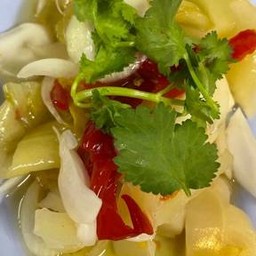 ยำผักกาดกระป๋อง