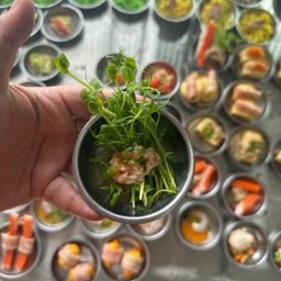 ผักโต้เมี่ยวหน้าไก่