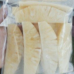 เก๋ผลไม้สดหน้าห้างเสรี