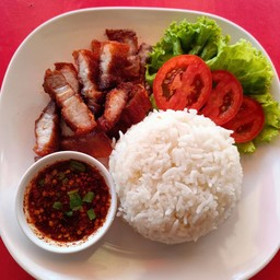 ข้าวหมูกรอบทอดน้ำจิ้มแจ่ว