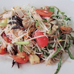 เจ๊เปิ้ล ยำกระแทกปาก&ลูกชิ้นทอด อิสรภาพ13