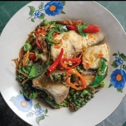 ผัดฉ่าปลาคัง