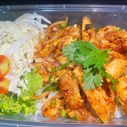 ข้าวไก่ย่างน้ำตกแซ่บซี้ดดด