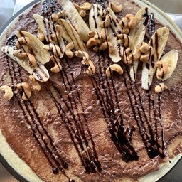 Crepe nutella banana cashew nut
