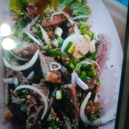 น้ำตกเนื้อ