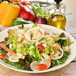 สลัดเนื้อปูก้อน