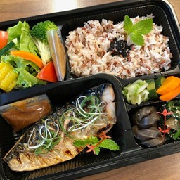 เบ็นโตะปลาซาบะย่างเกลือ