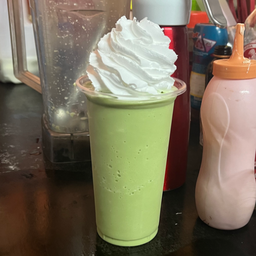 ชาเขียวนมมัจฉะ