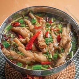 ซุปเปอร์ขาไก่ตุ๋น