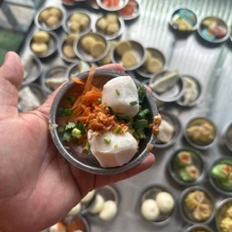 ลูกชิ้นปลาน้ำจิ้มซีฟู้ด