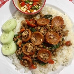 กะเพราหมูสับกุนเชียง ราดข้าว