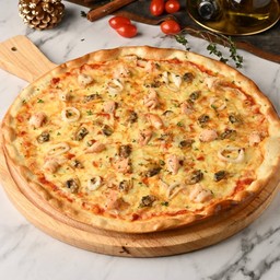 พิซซ่าหน้าซีฟู้ด